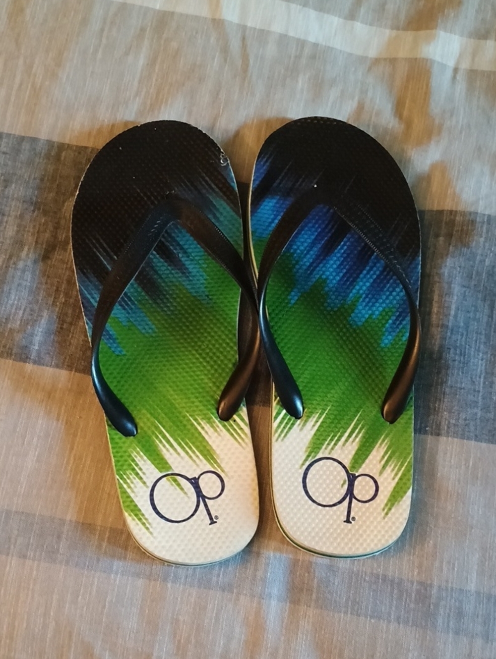Flip-flop sandals